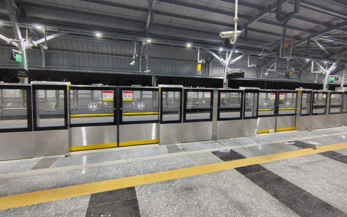 Platform Screen Doors (PSD)